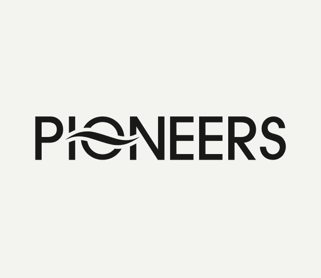 pioneers logo light